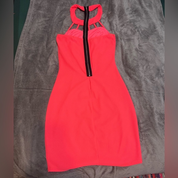 #27 Electric Pink dress - Picture 8 of 10